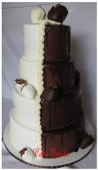 2 sided wedding cake