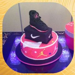 Sneaker cake