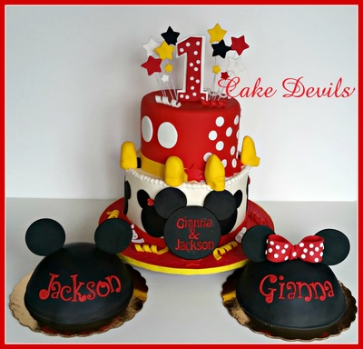 Mickey mouse cake
