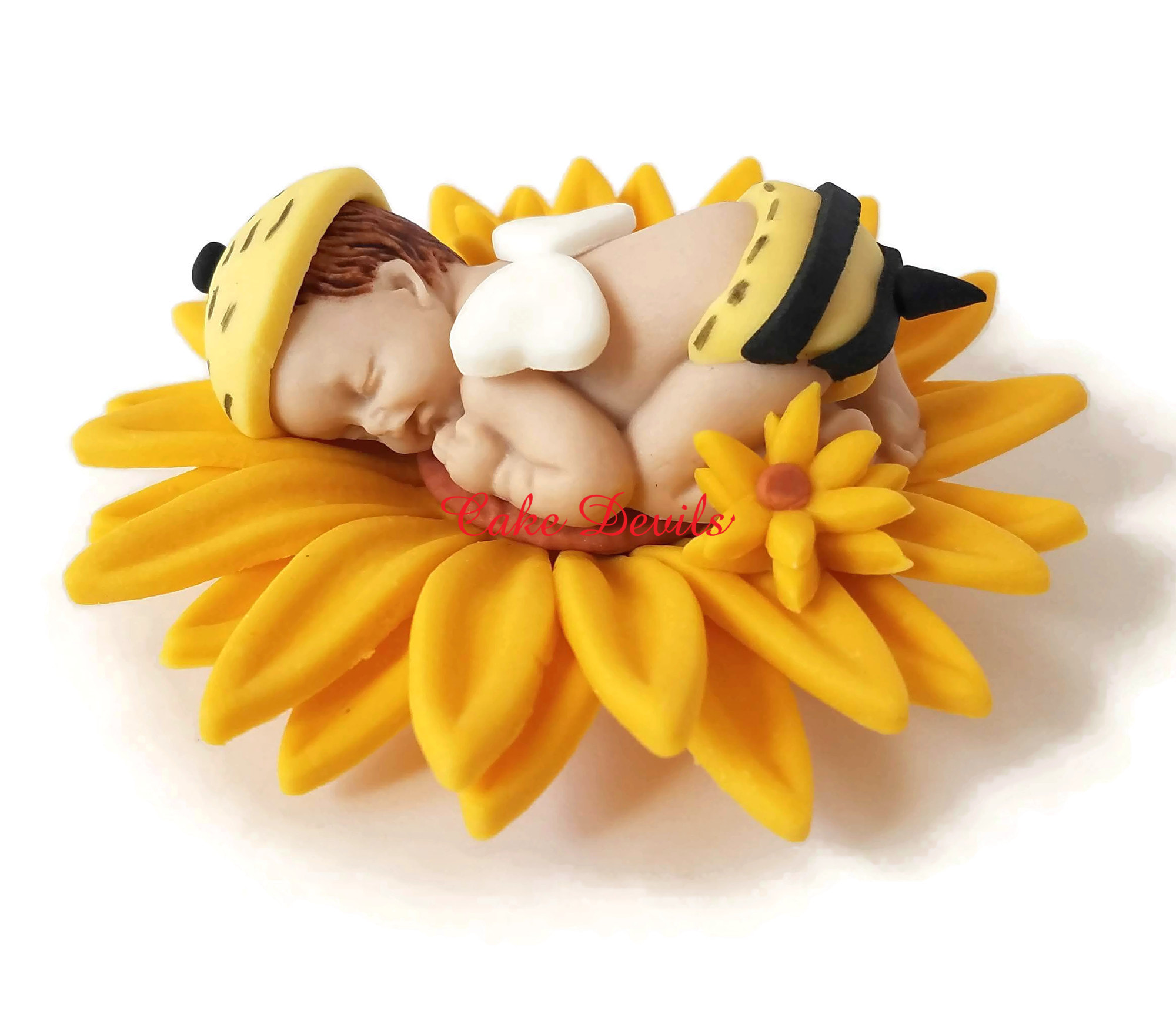 3D BABY BEE CAKE TOPPER (EDIBLE)